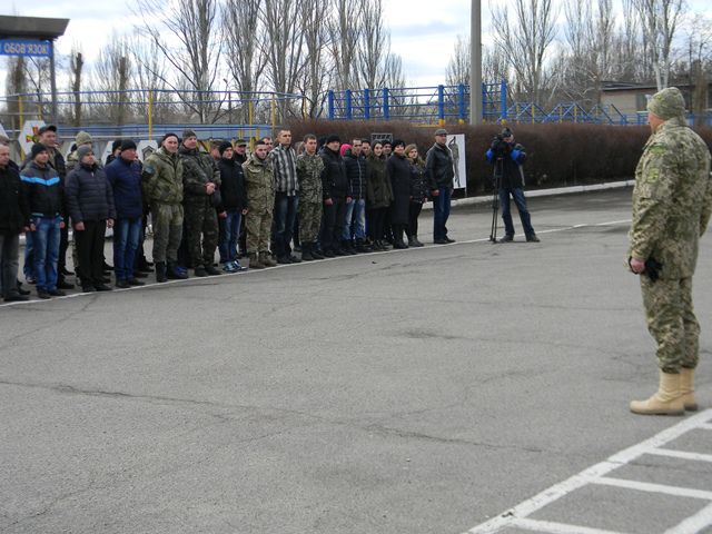 Майбутні контрактники відправилися в навчальні центри