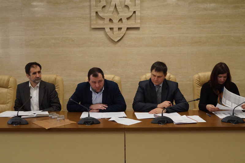 Левова частка  боргів із зарплати залишається на державних підприємствах
