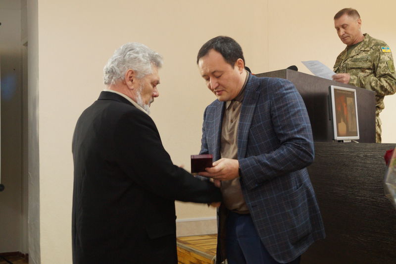 Очільник регіону вручив нагороди рідним бійців, загиблих в зоні АТО