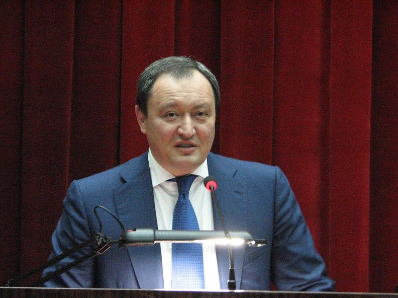 Запорізьких жінок привітали зі святом весни