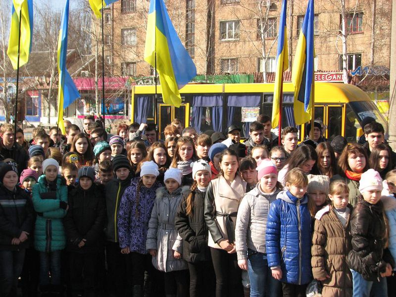 Українська спільнота відзначає річницю з дня народження Кобзаря