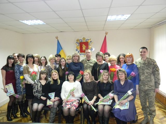 Матері та дружини загиблих бійців отримали Почесні Грамоти          