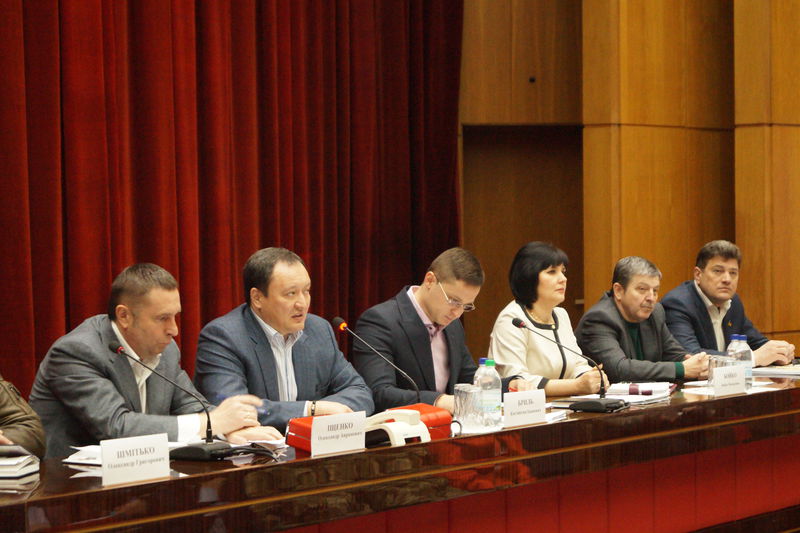 Голови РДА отримали доручення взяти на контроль питання виділення землі учасникам АТО