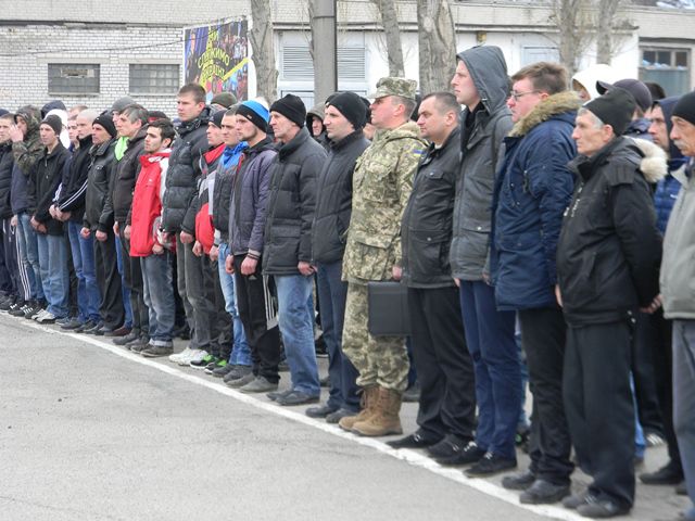 Майбутні контрактники відбули в навчальні центри Збройних cил України