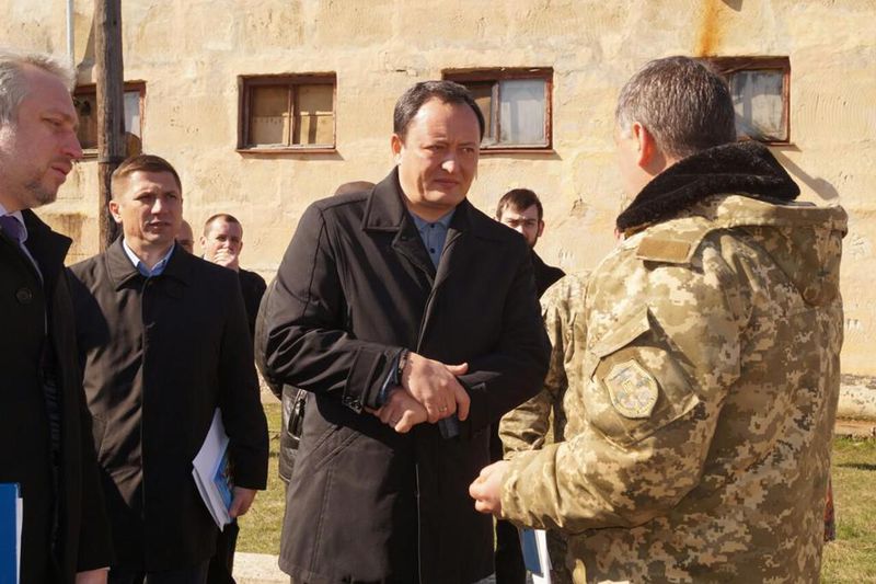 Костянтин Бриль ознайомився з умовами несення служби солдатами ЗСУ у Мелітопольському районі