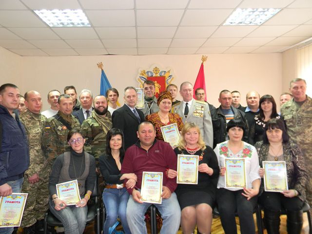 Запорізькі герої отримали державні нагороди та відзнаки