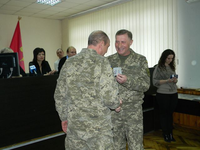 Запорізькі герої отримали державні нагороди та відзнаки