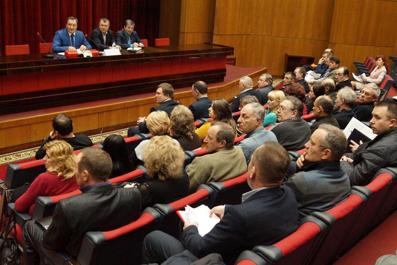 Костянтин Бриль ознайомився з проблемними питаннями заводу «Кремнійполімер»