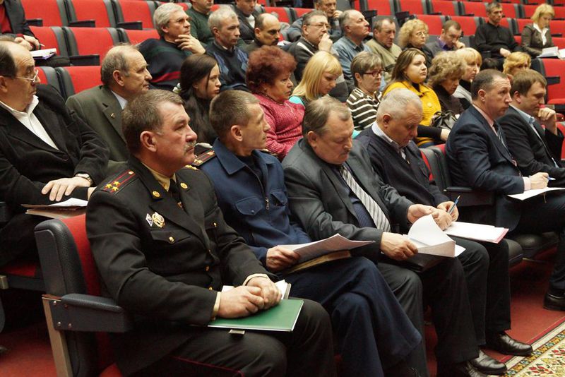 Костянтин Бриль ознайомився з проблемними питаннями заводу «Кремнійполімер»