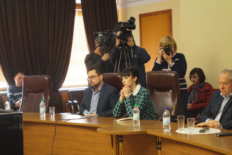 Керівники запорізьких ЗМІ обговорили проблеми медіа-простору з Юрієм Артеменком