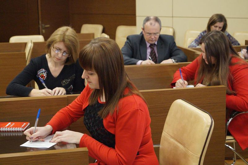 Державні службовці змагаються за звання кращих