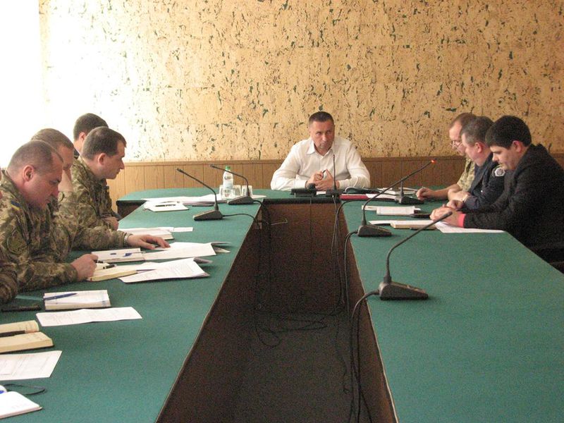 Призовників, які ухиляються від служби в армії, буде розшукувати поліція