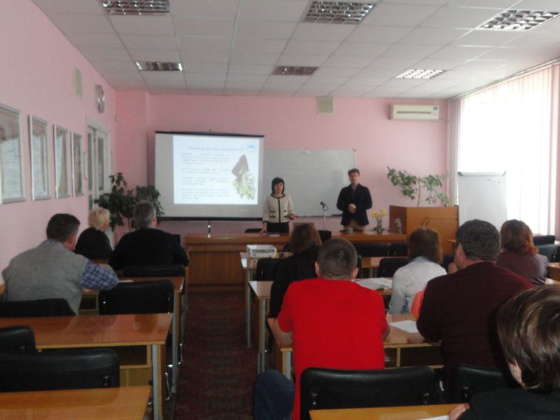 Сільські голови Запорізької області підвищують свій рівень знань про механізми впровадження реформи завдяки спілкуванню з доками децентралізації 