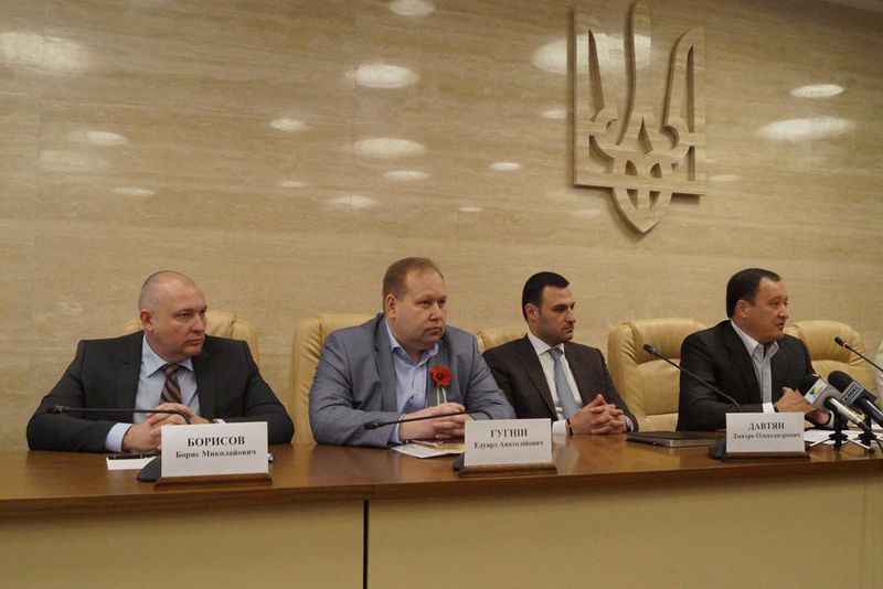 Костянтин Бриль: «Робота вертикалі влади в регіоні має активізуватись на кожній території»