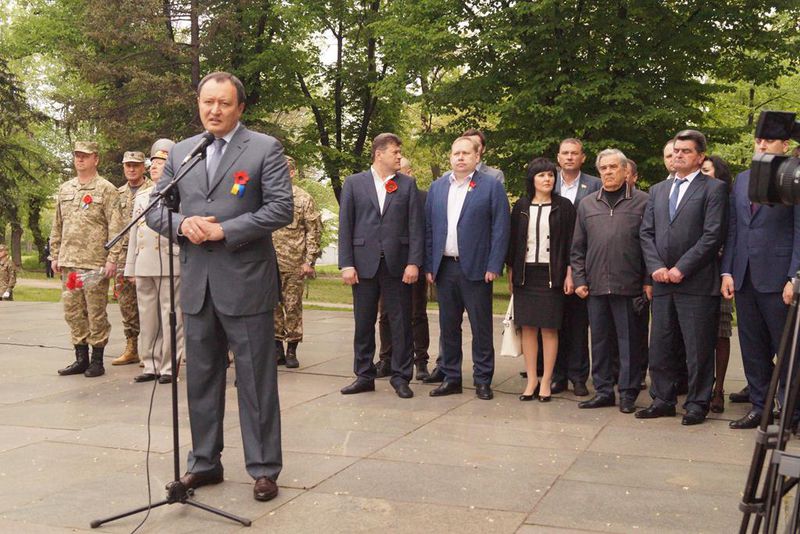 Костянтин Бриль: «Українців об’єднує повага до тих, хто воював 70 років тому, і шана до нинішніх захисників Вітчизни»
