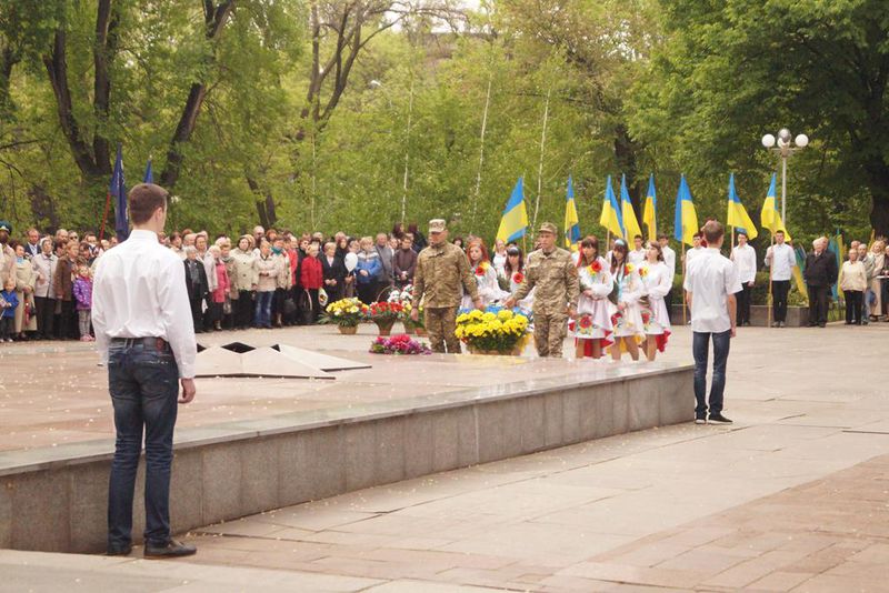 Костянтин Бриль: «Українців об’єднує повага до тих, хто воював 70 років тому, і шана до нинішніх захисників Вітчизни»