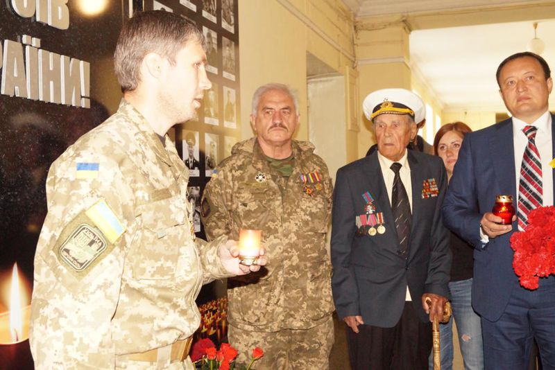 В день пам'яті відкрито меморіальний стенд загиблим учасникам АТО