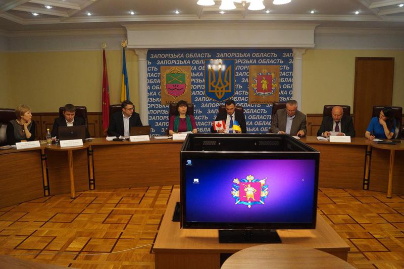 Експерти приступають до аналізу бізнес-середовища регіону