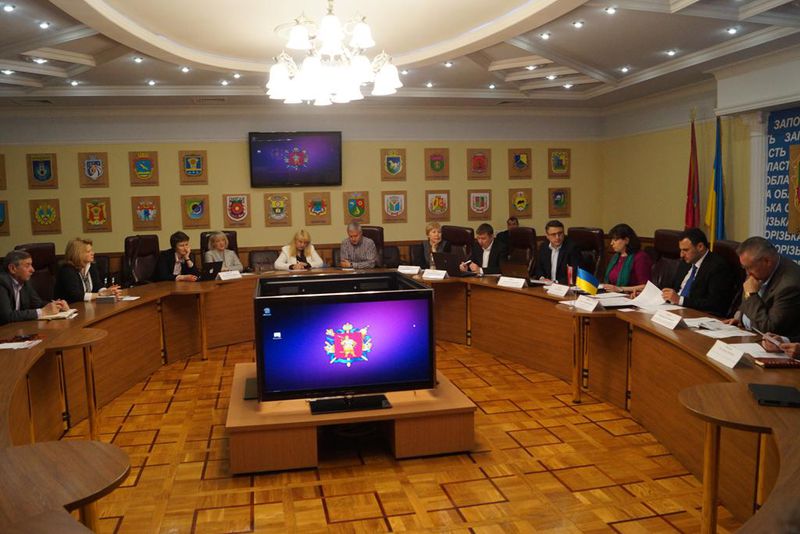 Експерти приступають до аналізу бізнес-середовища регіону