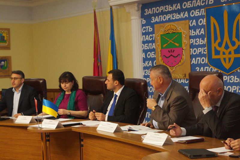 Експерти приступають до аналізу бізнес-середовища регіону