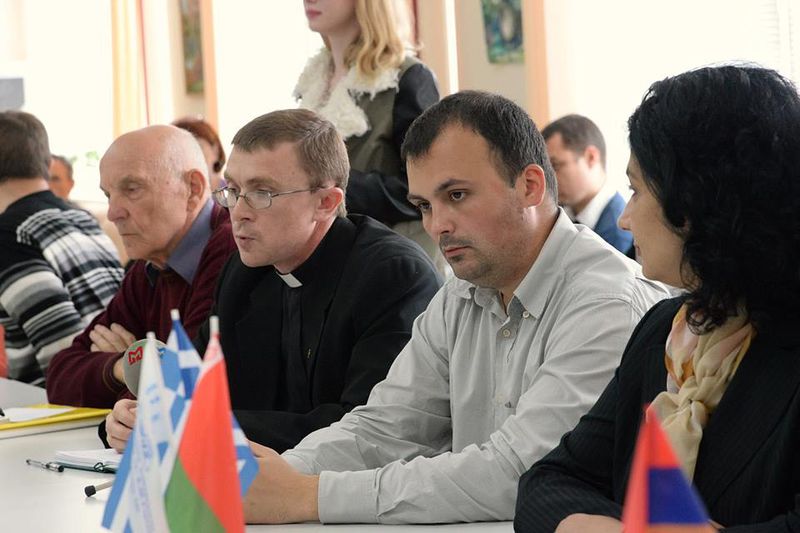 Науковці і національні громади єднаються задля відродження історії