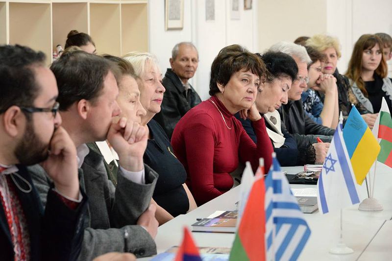 Науковці і національні громади єднаються задля відродження історії