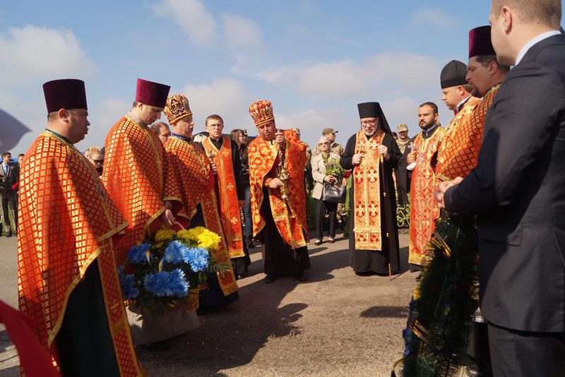 Запоріжці вшанували пам’ять 83-х невідомих бійців, похованих на Кушушумському кладовищі