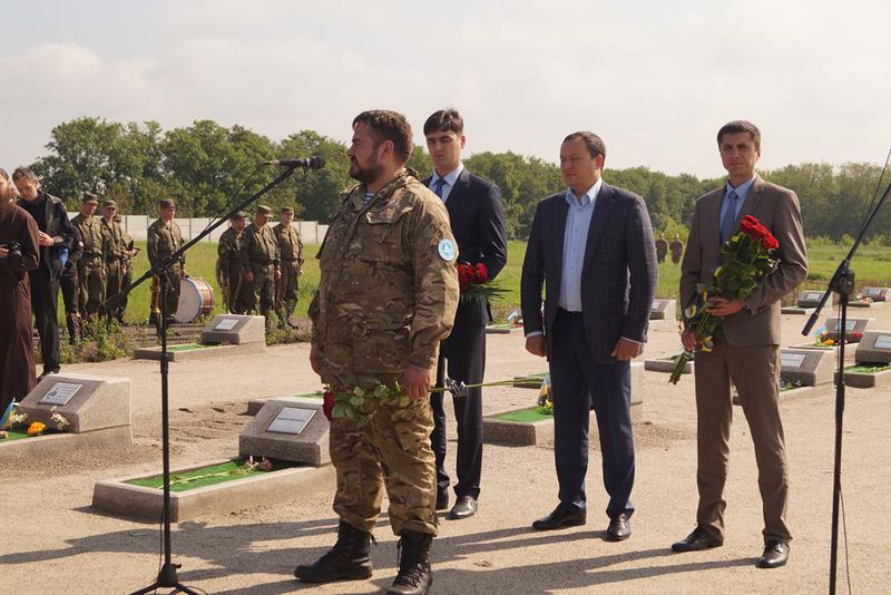 Запоріжці вшанували пам’ять 83-х невідомих бійців, похованих на Кушушумському кладовищі