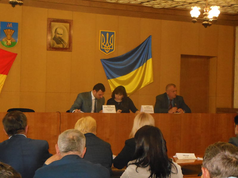 Виїзна приймальна облдержадміністрації надає фахові консультації підприємцям на місцях