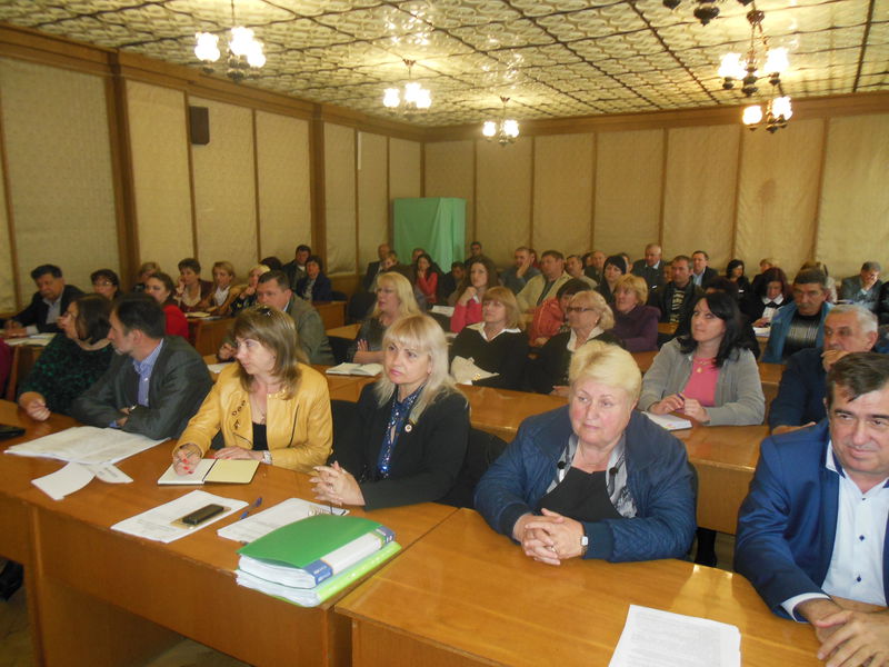 Виїзна приймальна облдержадміністрації надає фахові консультації підприємцям на місцях