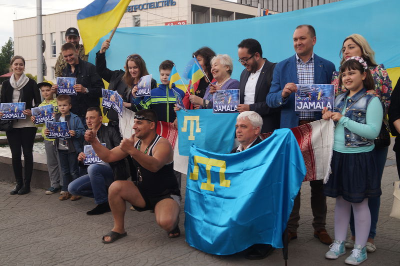 Запоріжці зібрались, аби привітати Джамалу з перемогою на Євробаченні