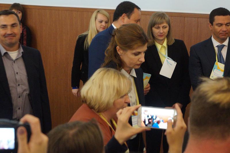 Запорізькі освітяни отримали від Марини Порошенко сертифікати для впровадження інклюзивної освіти в школах 