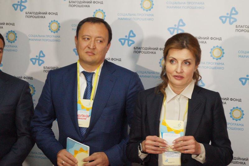 Запорізькі освітяни отримали від Марини Порошенко сертифікати для впровадження інклюзивної освіти в школах 