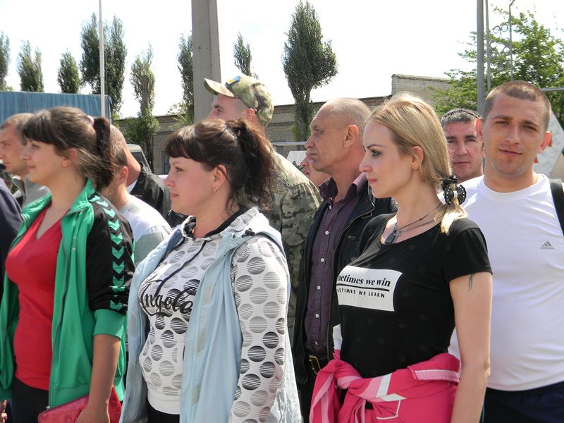 Військова служба за контрактом почала приваблювати і жінок