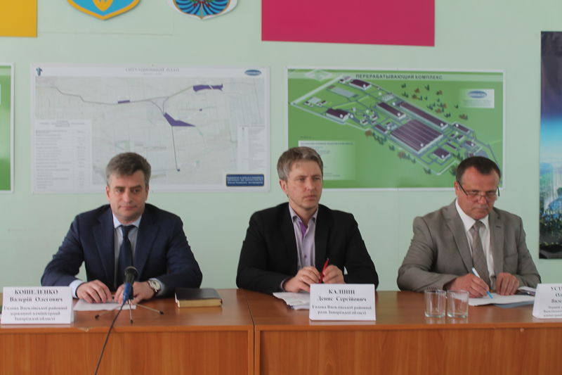 Василівці обговорюють перспективи об’єднання територіальних громад району