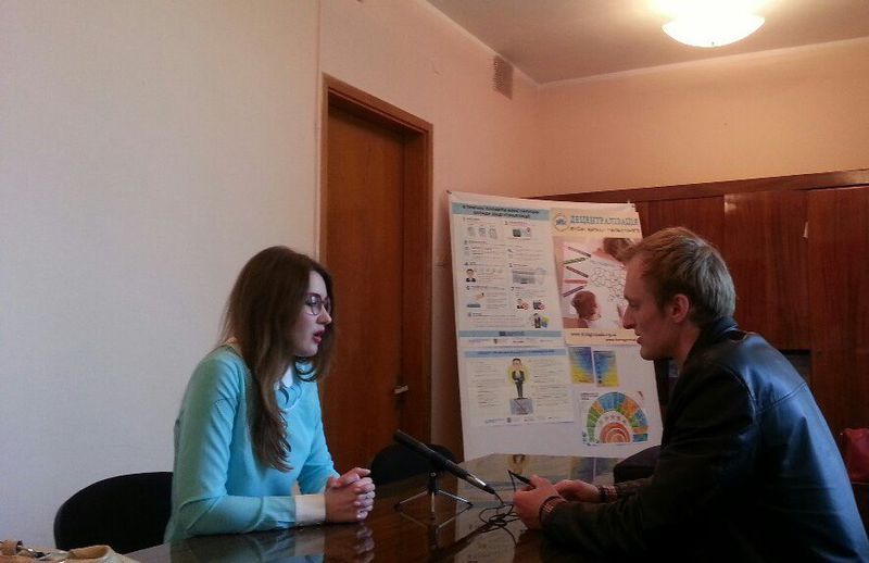 Офіс реформ налагоджує комунікацію з місцевою радіостанцією "Радіо Запоріжжя"