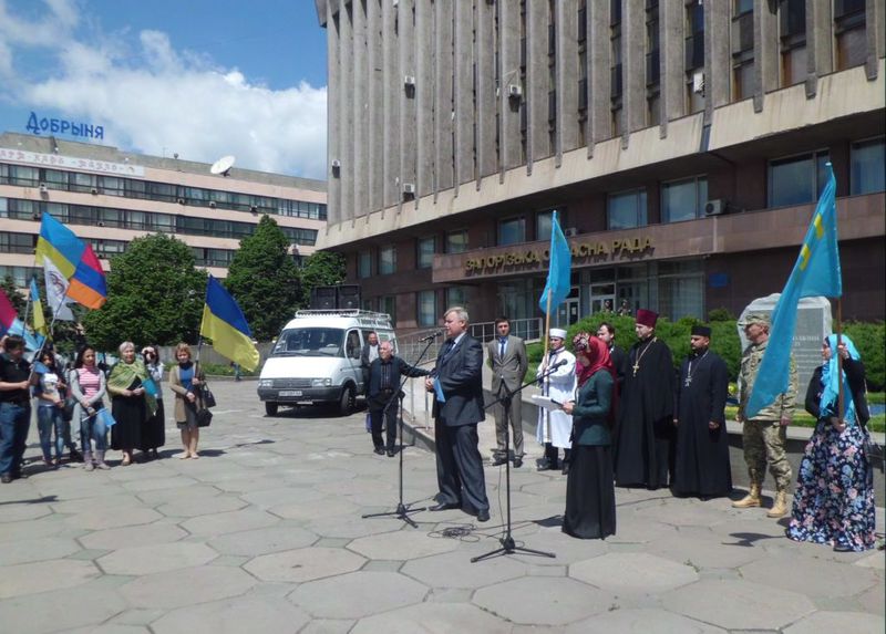 Запоріжці вшанували жертв депортації кримських татар і помолилися за мир