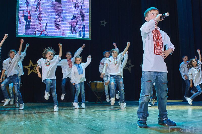 Фестиваль «Гармонія сердець» об’єднав на одній сцені артистів та дітей з особливими потребами