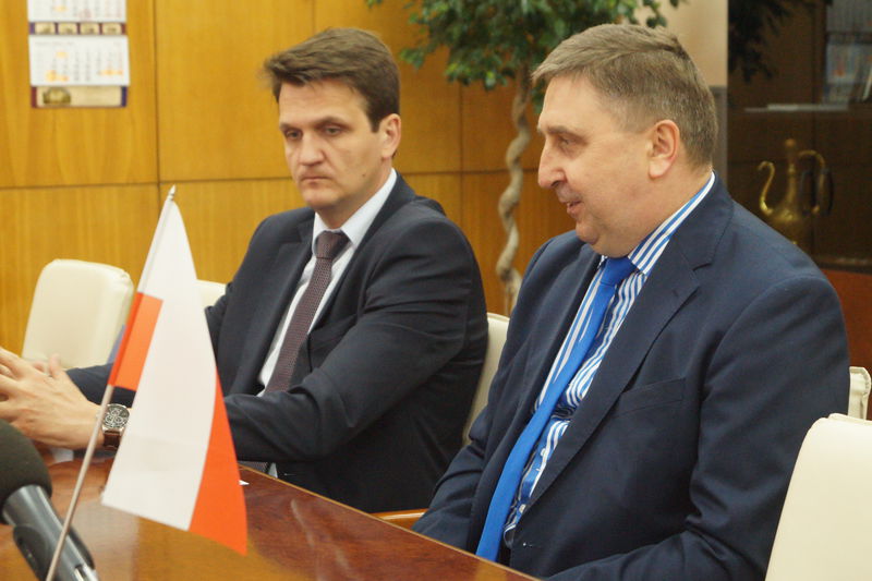 Республіка Польща розглядає можливість відміни візового режиму з Україною