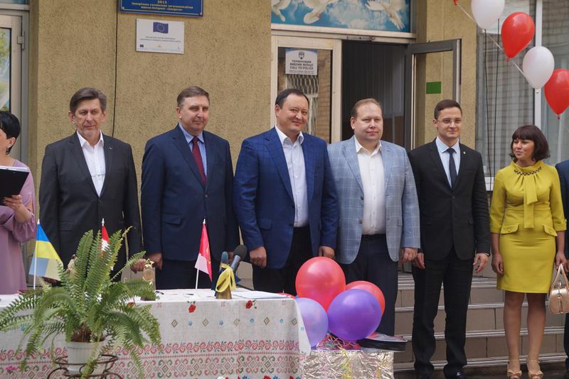 Першому міському голові міста Олександрівська відкрито меморіальну дошку