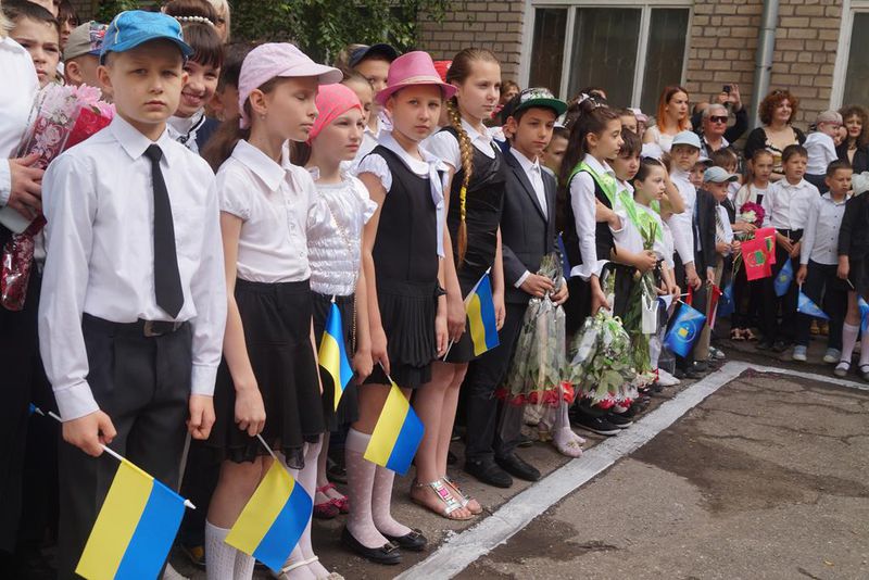 Першому міському голові міста Олександрівська відкрито меморіальну дошку
