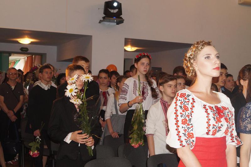 Випускники Хортицької національної академії отримали атестати з рук очільника регіону
