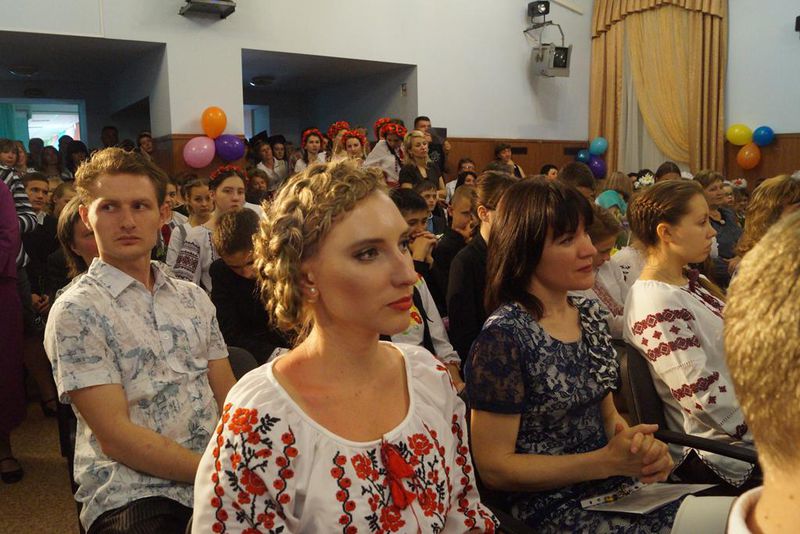 Випускники Хортицької національної академії отримали атестати з рук очільника регіону