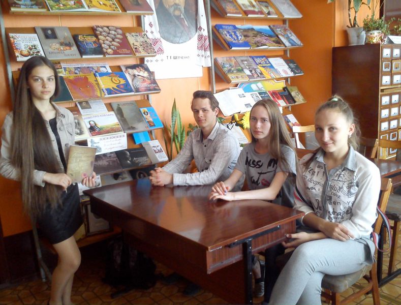 У Токмаку презентували книгу