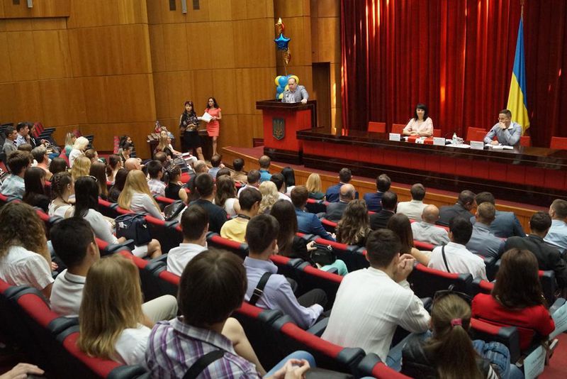 Учасники та переможці обласних конкурсів отримали винагороди