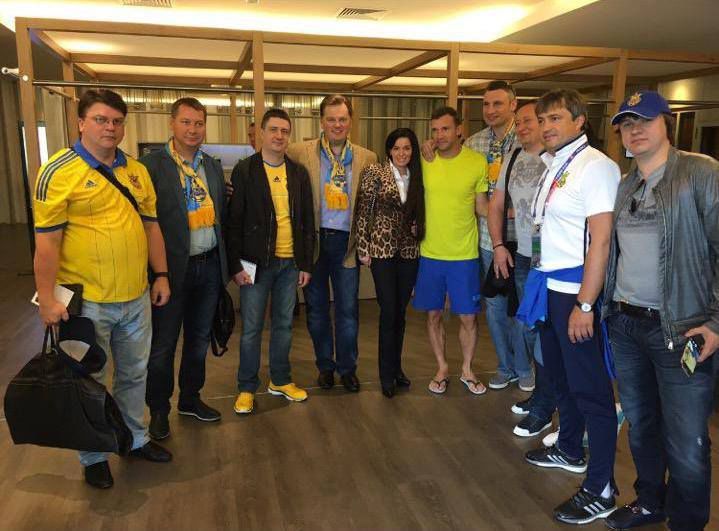 Разом з усією Україною, Запоріжжя вболіває за нашу збірну на чемпіонаті Європи з футболу