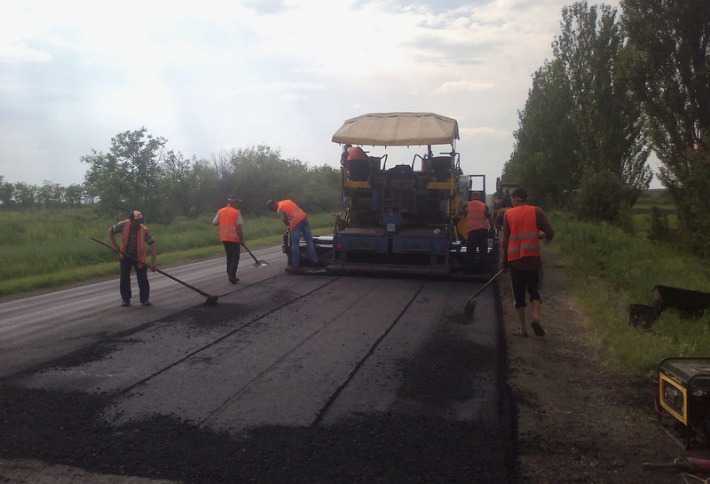 Дорожники завершують  ямковий ремонт на автошляхах державного значення