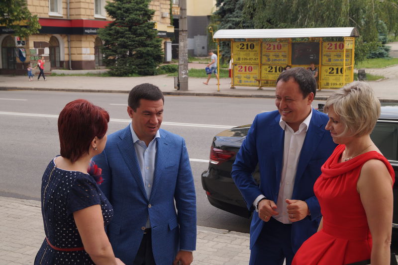 Костянтин Бриль привітав працівників сфери охорони здоров'я області