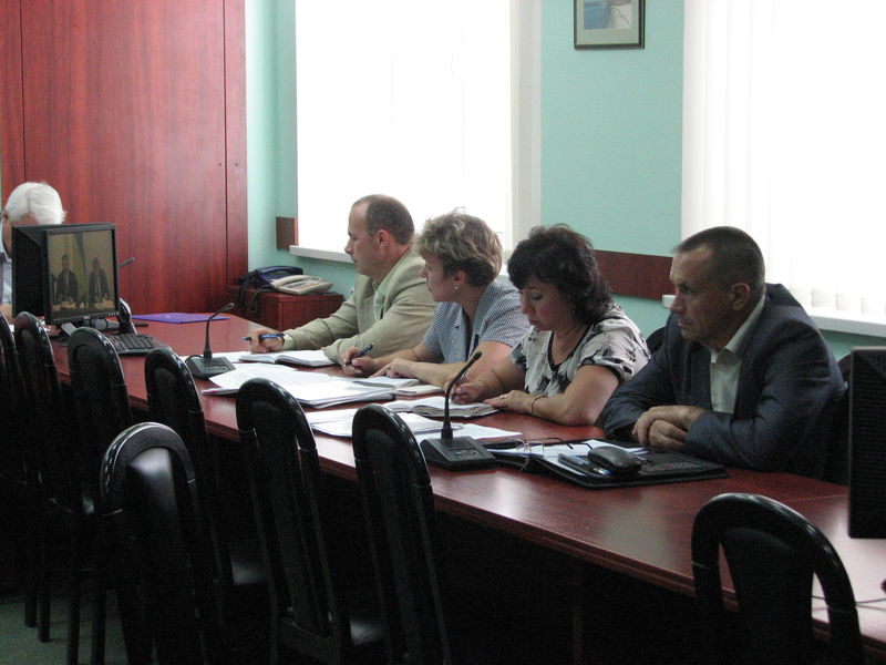 Переселенцям у місячний термін буде поновлено виплату соціальної допомоги