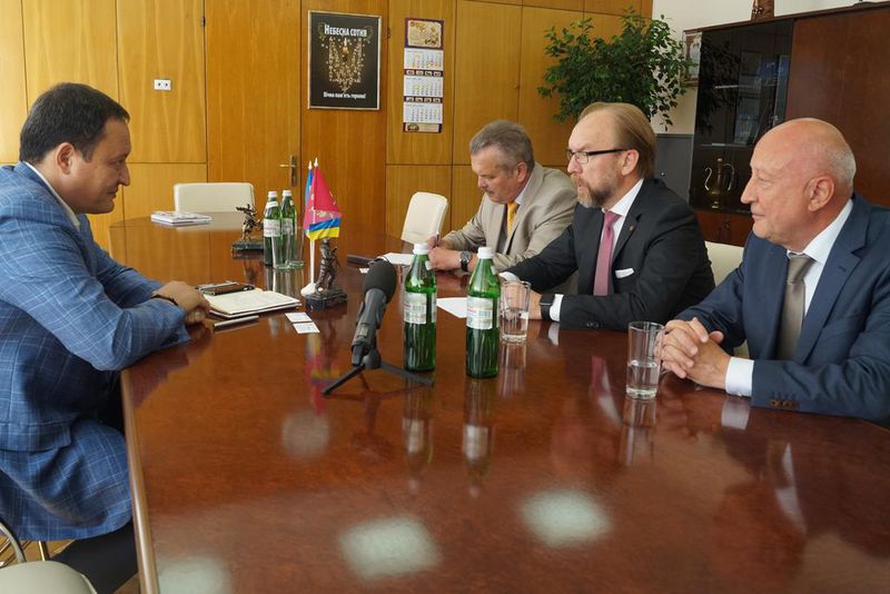Влада регіону працює над залученням зовнішніх та внутрішніх інвестицій